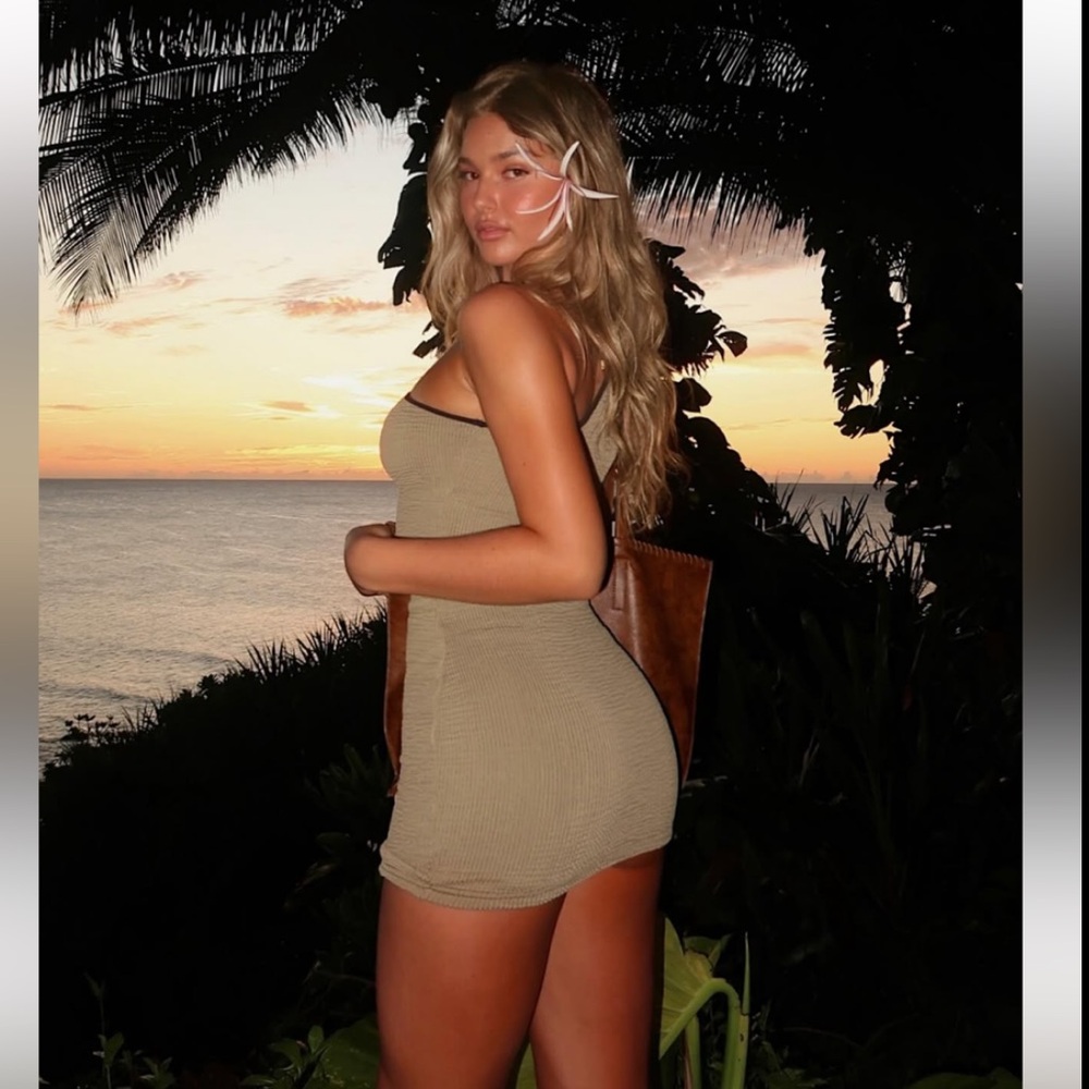 Indah Shae mini dress in Olive - Picture 5 of 13